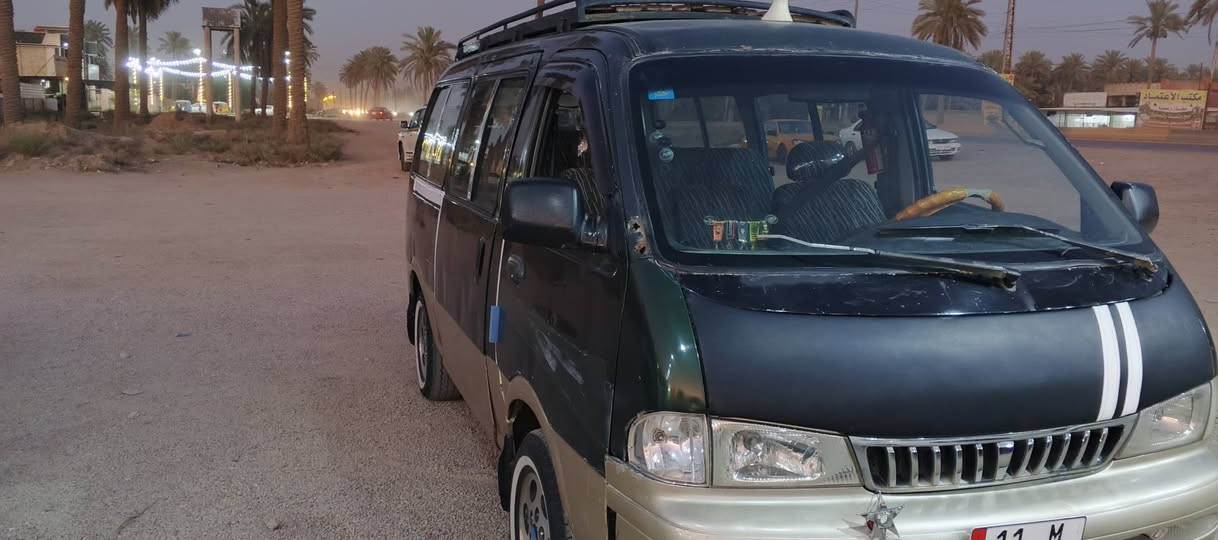 السلام عليكم كيا بريجو موديل 99رقم بغداد انكليزي مصفرة خط ما مطلوبة بسمي اتصل ودلل ***********
