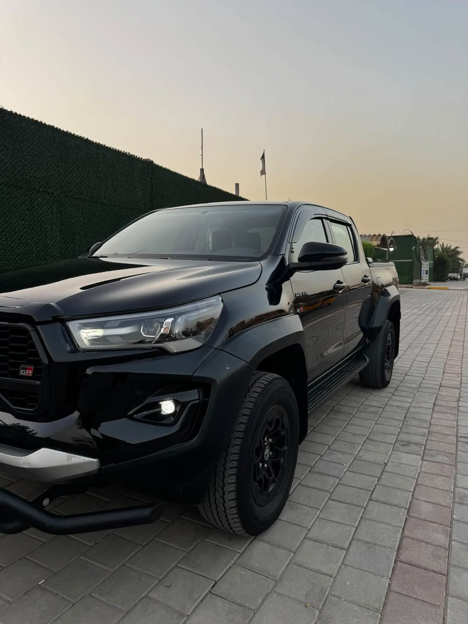 هايلوكس GR • ٢٠٢٤ • رقم بغداد