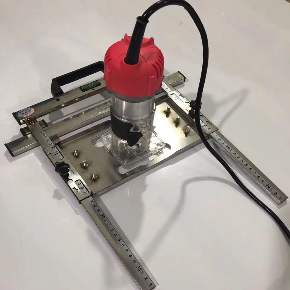 🪚✨ دقة أعلى.. قص أسرع.. ونتيجة احترافية! ✨🪚

🔧 قاعدة توجيه وقص للمنشار الدائري – Circular Saw Guide System والفريزة

إذا كنت تبحث عن قص مستقيم ودقيق للخشب والألواح، فهذه القاعدة تساعدك على تثبيت مسار المنشار وتقليل انحرافه أثناء العمل، لتحصل على خطوط قص أكثر استقامة ودقة. 🎯

🔹 مقياس مدرج مزدوج 📏
يساعدك على تحديد عرض القطع بسرعة ودقة.

🔹 ميزان مياه مدمج 💧
للمساعدة في ضبط استواء الأداة أثناء الاستخدام.

🔹 توجيه دقيق للمنشار 🪚
يساعد على الحفاظ على خط القطع وتقليل الانحراف.

🔹 تصميم عملي وسهل الاستخدام
مناسبة لأعمال النجارة والورش والمشاريع المنزلية.

🎁 مع هدايا وقطع إضافية كما موضح في الصور.

💰 السعر: 25,000 دينار فقط

🚚 خدمة توصيل لجميع المحافظات

📱 للطلب والاستفسار:
***********
واتساب متوفر 📲

#منشار_دائري #ادوات_نجارة #نجارة #معدات_نجارة #ادوات_ورش #منشار #قص_الخشب #نجارين #معدات_صناعية    #بصرة #المنصور  
 #نجف #موصل #کركوك #کربلاء #نينوى  #متابعين  #اربيل #السليمانية #العراق #بغداد #متابعة #متابعه  #عروض #الجميع #الكل #اكسبلور #نجارة #أدوات_نجارة  #فريزة
