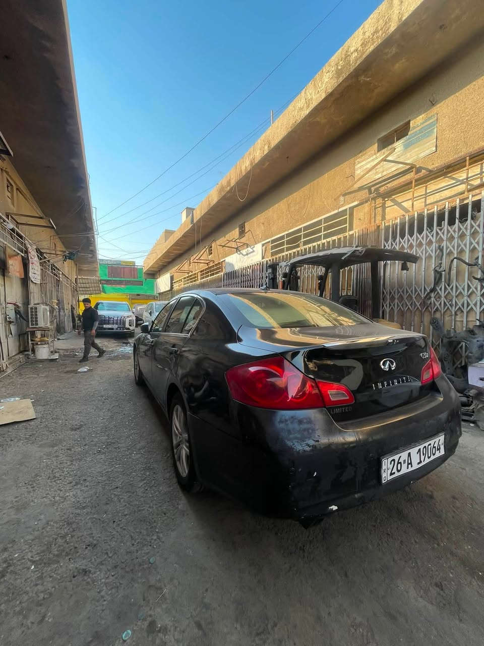 للبيع  سعرها 53ورقه وبيها مجال

ملاحضه السياره مكينتها مو زينه
Infiniti G37 2013 
اللون  اسود
 المكان بغداد 
رقم السياره صلاح دين شرط تحويل 
ــــــــــــــــــــــــــــــــــــــــــــــــــــــــــــــــــــــــــــــــــــــــــــ
المواصفات /
1-محرك VQ 3.7 V6 - 300HP فورويل دفع رباعي 
2-  محرك جديد كير نضيف
3-  كشنات خزن
4-  فتحة سقف
5-  كاميرا خلفية
6-  حساسات خلفية 
7-كشنات كهرباء
8-  جام أوتو
9-  أضوية أوتو
10-  شفتات ستيرن
11-  سماعات Bose
12-  كروز كنترول
13-  تحكم بالمرايا
14- تحكم ستيرن كهربائي
15-تحكم سرعه كروس
ـــــــــــــــــــــــــــــــــــــــــــــــــــــــــــــــــــــــــــــــــ
الحادث /وارد امريكي داخله تقرير غرق وبل عراق صبغ ٤قطع
وبل قماره جراد خفيف بس مقارنه بل سعر ابلاش ومكينه موجود يمنه ال ياخذه يشتري من يمنه ونداري ❤️
ــــــــــــــــــــــــــــــــــــــــــــــــــــــــــــــــــــــــــــــ
السعر/ 53ورقه 
للستفسار /***********
