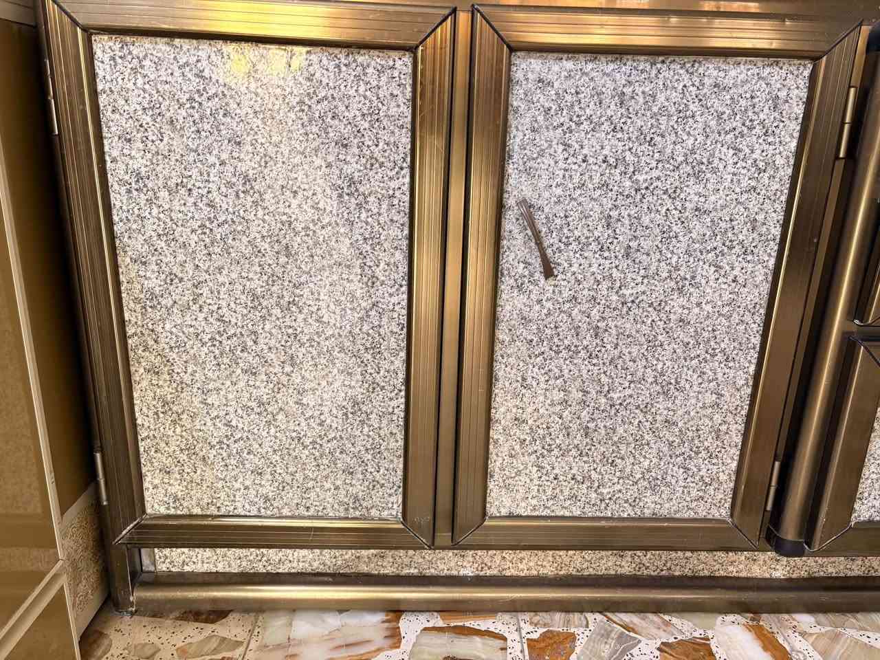 للبيع كلهن الاستفسار على الرقم ***********

نص مكتوب في الصور:
- 26/09/2026 11:09
- 26/09/2026 11:11