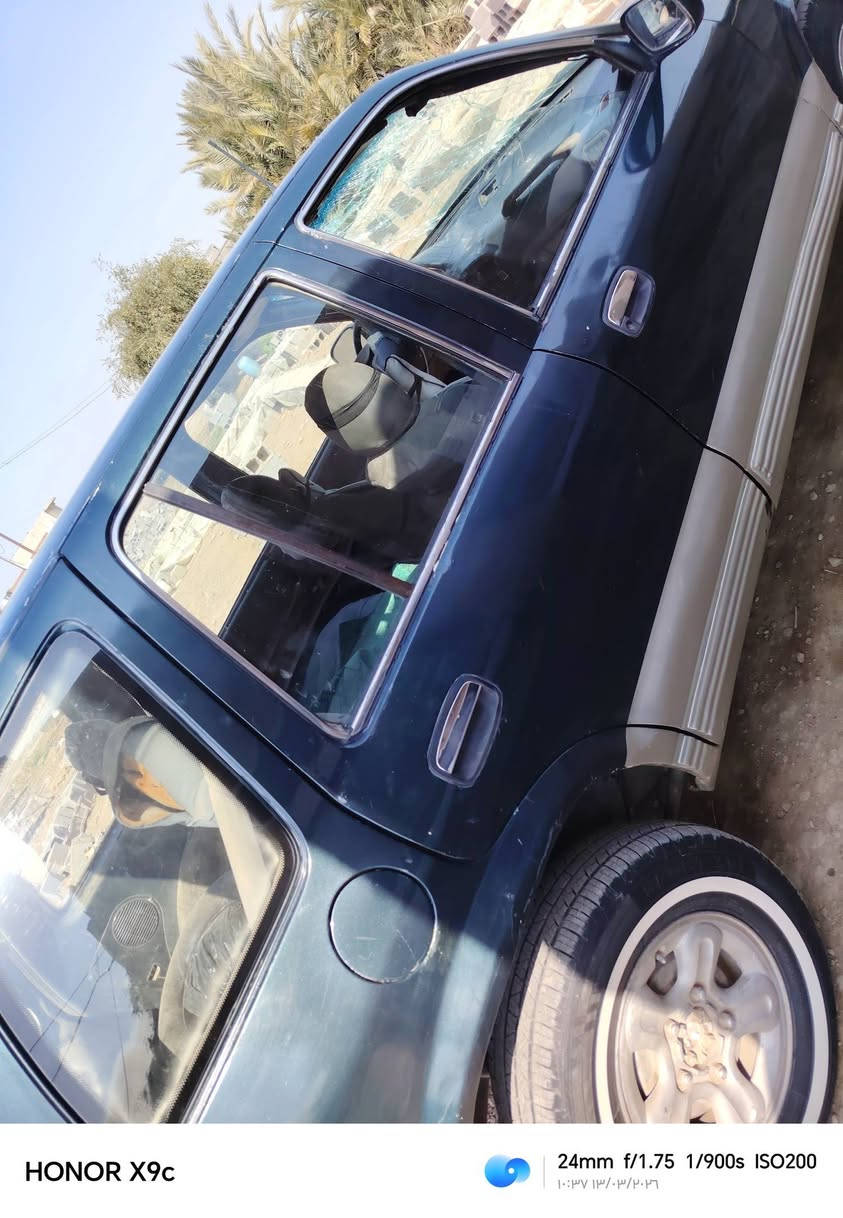 سبورتج موديل ٩٤ نضيفه كير عادي ومحرك محور ونجي السياره خير من الله عوزه ترتيبات بسيطه رقم بغداد لسعر ٣١وبيه مجال المكان واسط الزبيديه الرقم ***********

