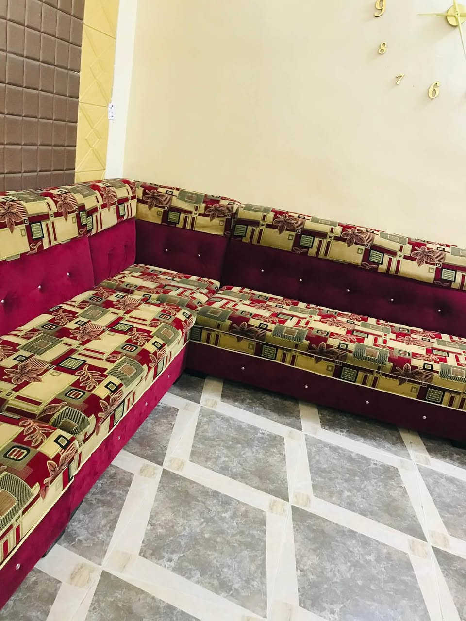 ديوان ٢٤متر للبيع مع طبلات للستفسار الاتصال ‭***********‬
