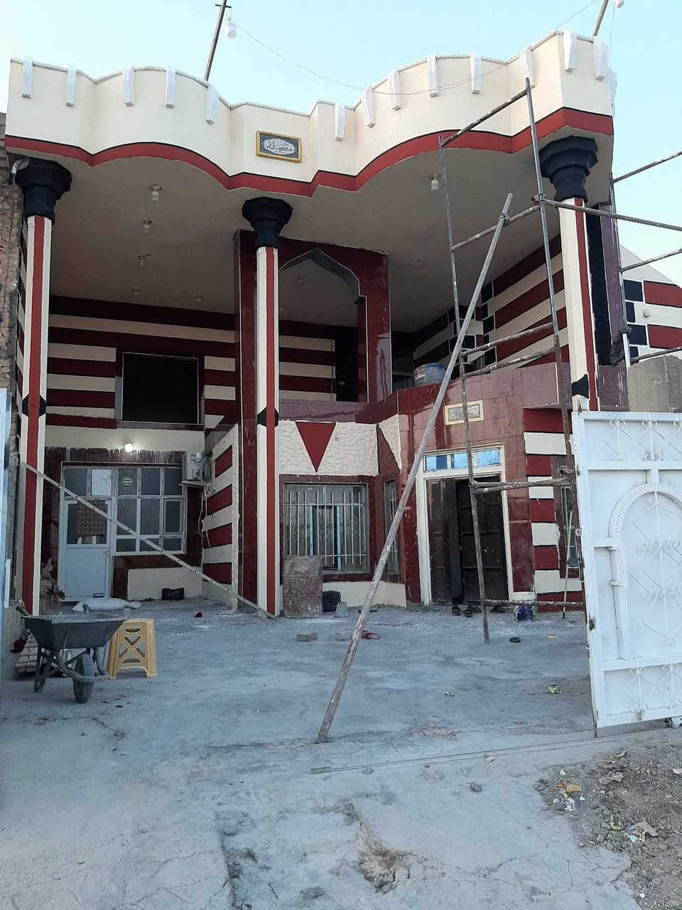 السلام عليكم ورحمة الله وبركاته اخوان لبخ درجه أولى شغل نضافه عداله ترتيب
ومن الله توفيق 
رقم الهاتف :***********
