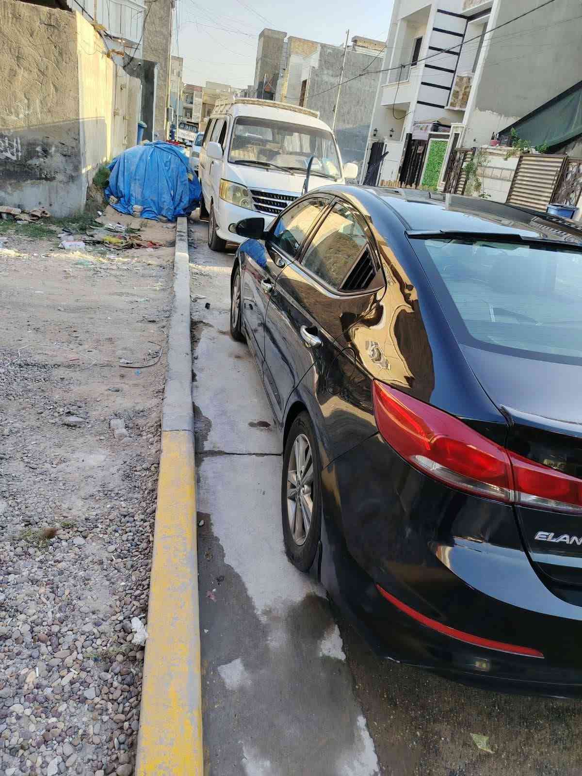 السلام عليكم
النترا موديل ١٨ وارد أمريكي بأسمي السياره رقم بغداد
السياره بيها اربع قطع صبغ 
حادثها بأمريكا جاملغ وبنيد
كير محرك تبريد خير من الله
السعر ١٠٠ وبيها مجال
العنوان الغزاليه ***********
اني مكلف بالنشر

