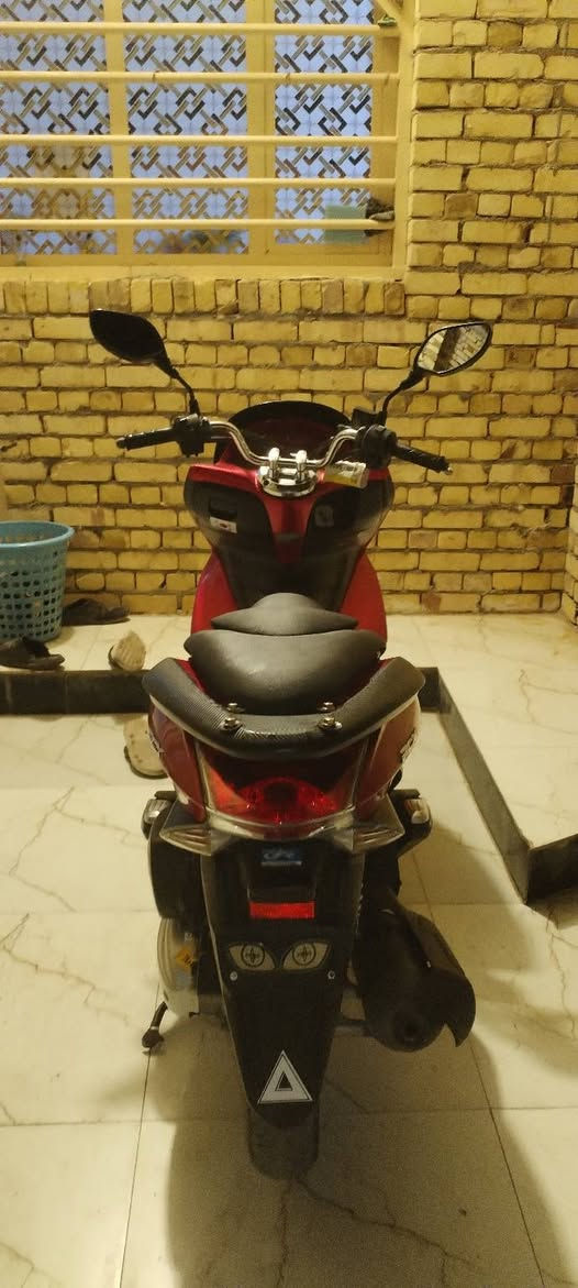سلام عليكم....
دراجة (PSX)...(جيل الاول) ياباني
🛵للبيع  السعر ١٣ ورقه ونص
دراجة شلعه معدل كهربائيات كلهه شغاله 
دراجة جديده  بلادية
أي نقص مابيهة
جيب فيتر وتعال افحص
العنوان ميسان العماره
 ***********
