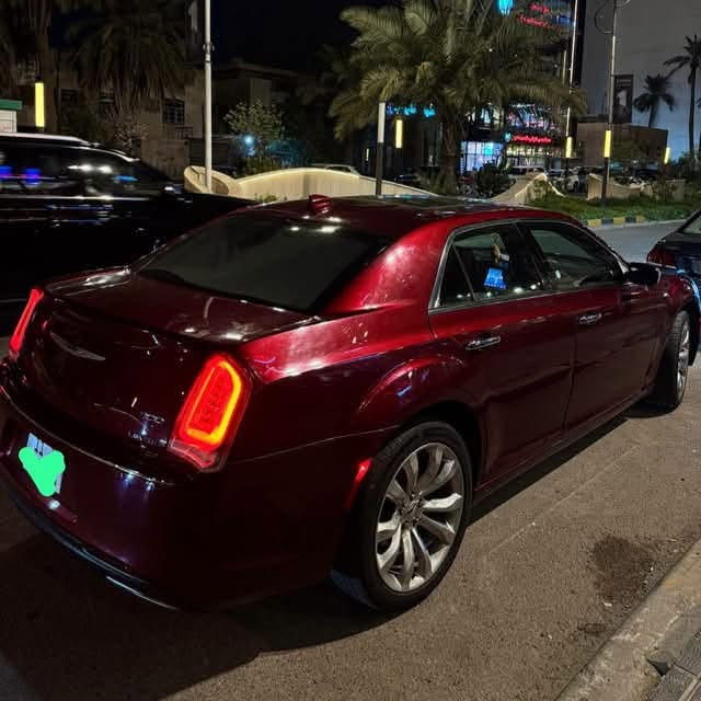 السلام عليكم
اوباما ١٩ كندي فول مواصفات C300 كلين بدون صبغ السياره 

رقم بغداد بأسمي 

فئة لميتد 

كراسي تدفئه تبريد 

ستيرن كهرباء 

هيترات بالمري 

بانوراما 

كراسي كهرباء 

وبعد بيها هواي مواصفات 

مكانها بغداد اليرموك 

***********
