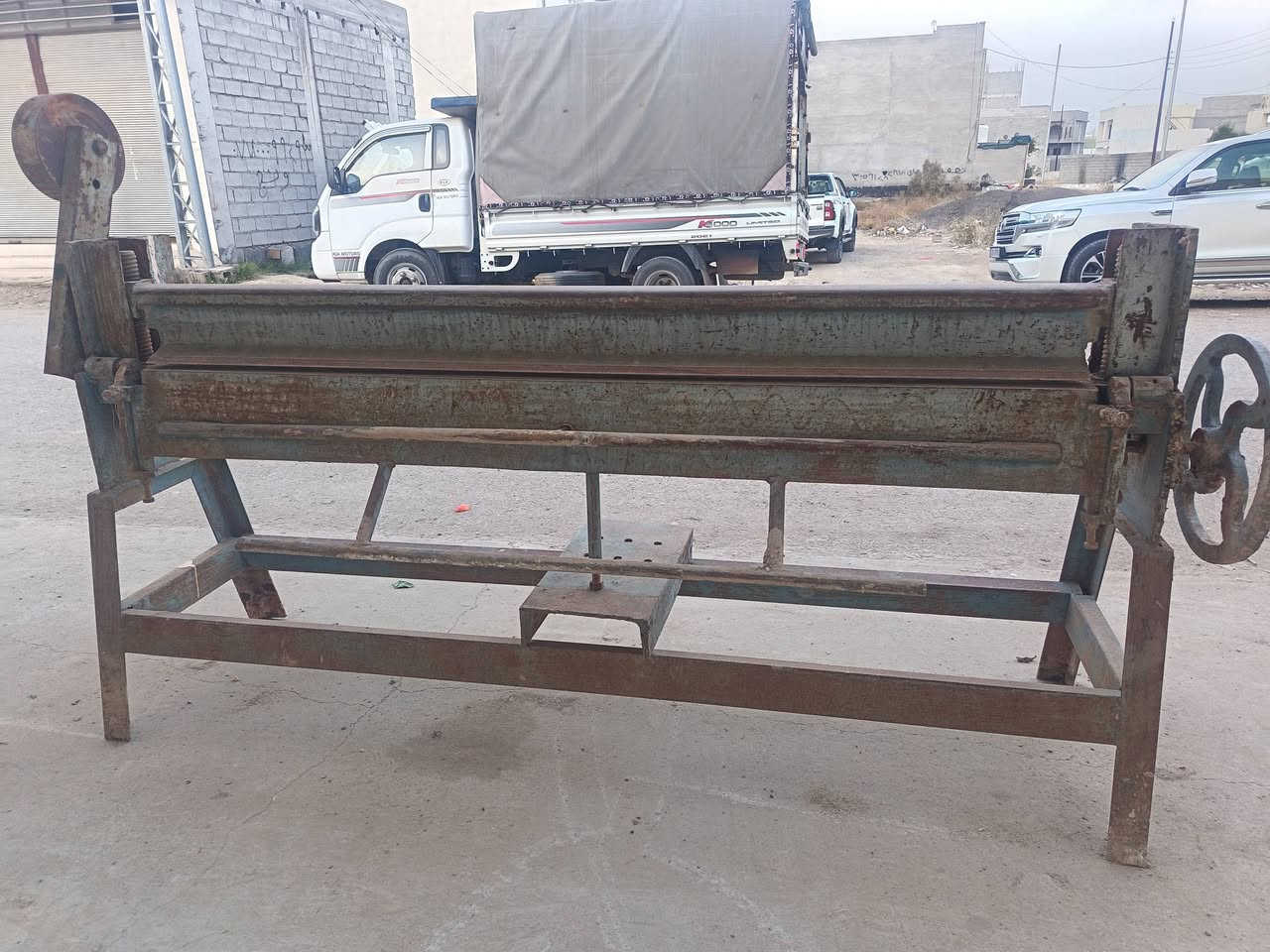 السلام عليكم معواجه المنيوم للبيع أركان شغلها كلش نضيف و حلو و عدالتها و موسها فول طولها 2متر 220m النوع الثقيل سعرها 875 و بيها مجال بسيط العنوان ديالى بعقوبة تقاطع القدس *********** متوفر واتساب
