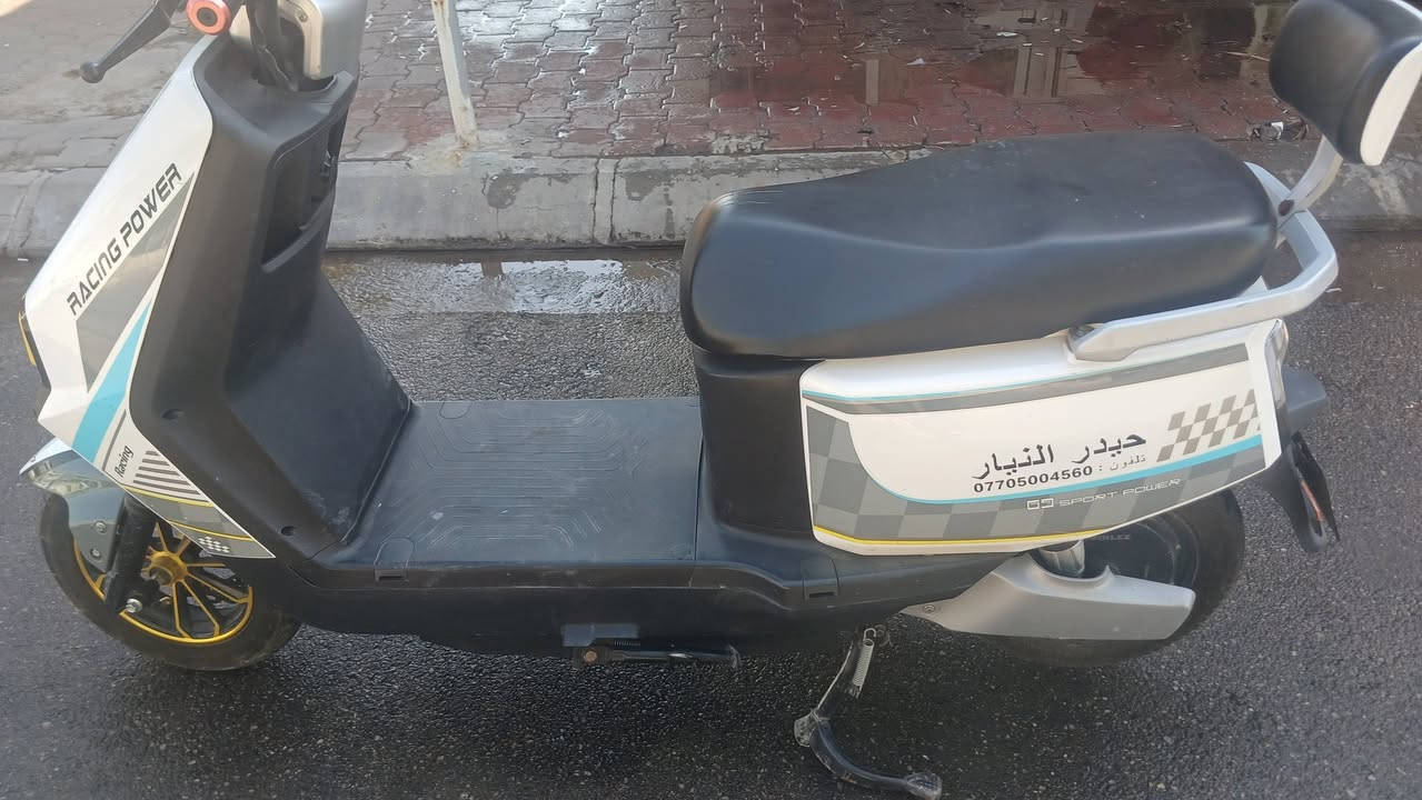 اخوان بعد السلام عندي هاذا الشحن جاهز بس يرادله سايق طالب عليه ٦٠٠٠٠٠ الف وبي مجال للطيبين ٦ باتريات موديل ٢٠٢٤ رقمي ***********

