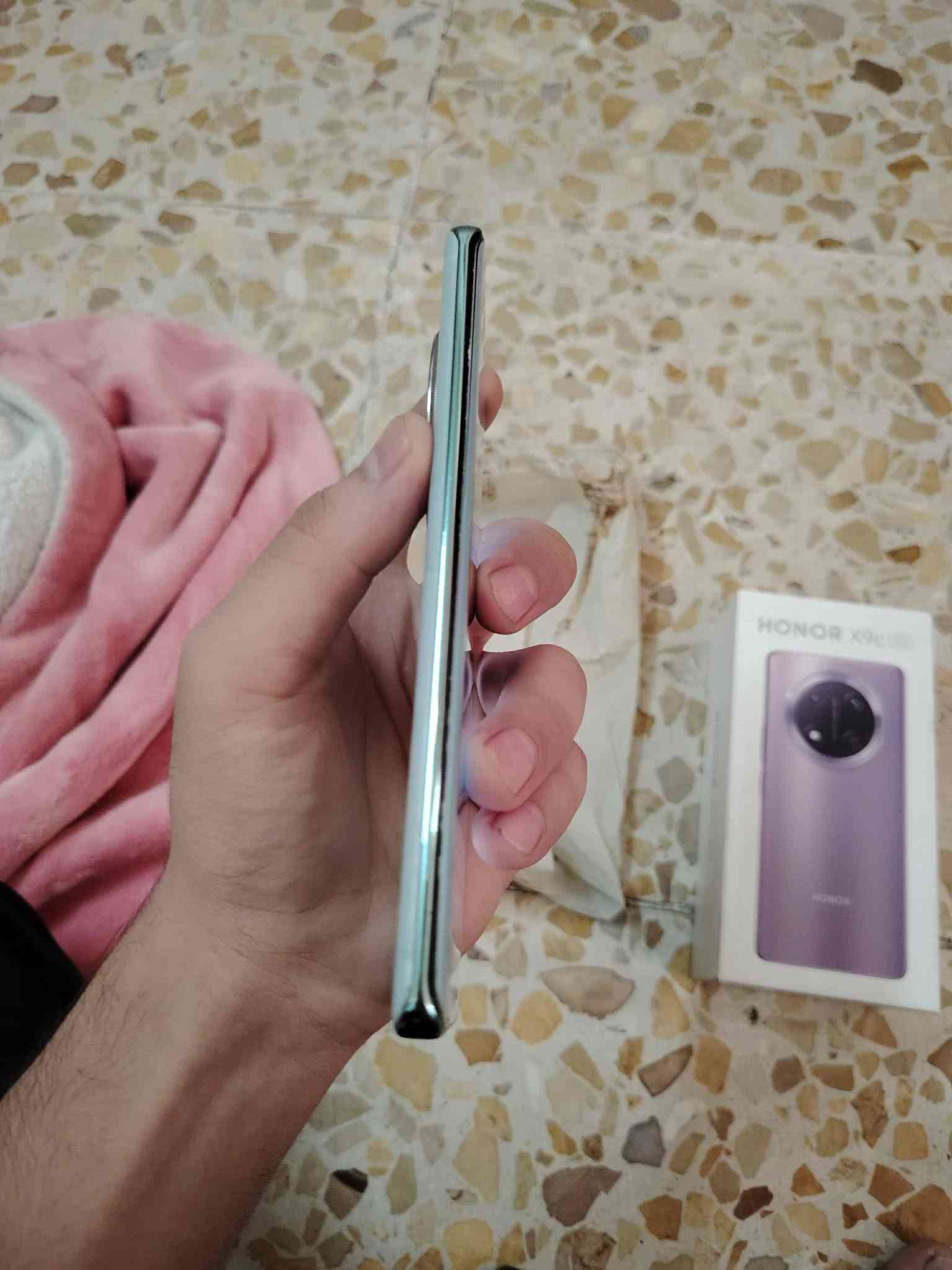 رام ١٢+١٢ • ذاكرة ٢٥٦ • نقطة سوداء