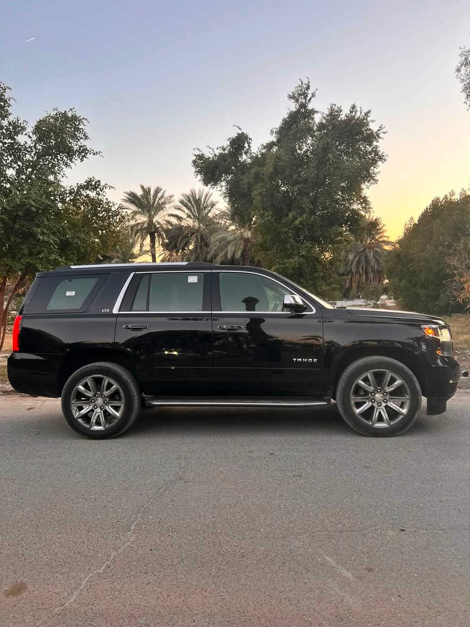 السلام عليكم 
تاهو 2016 خليجي 
كفاله عامه 
فول مواصفات Ltz 
ومواصفات Ltz الفول معروفه 
رقم اربيل باسمي 
مكانها بغداد اليرموك . السعر 350$ وبيها مجال للشراي 

رقم الموبايل ***********
واتساب ***********
