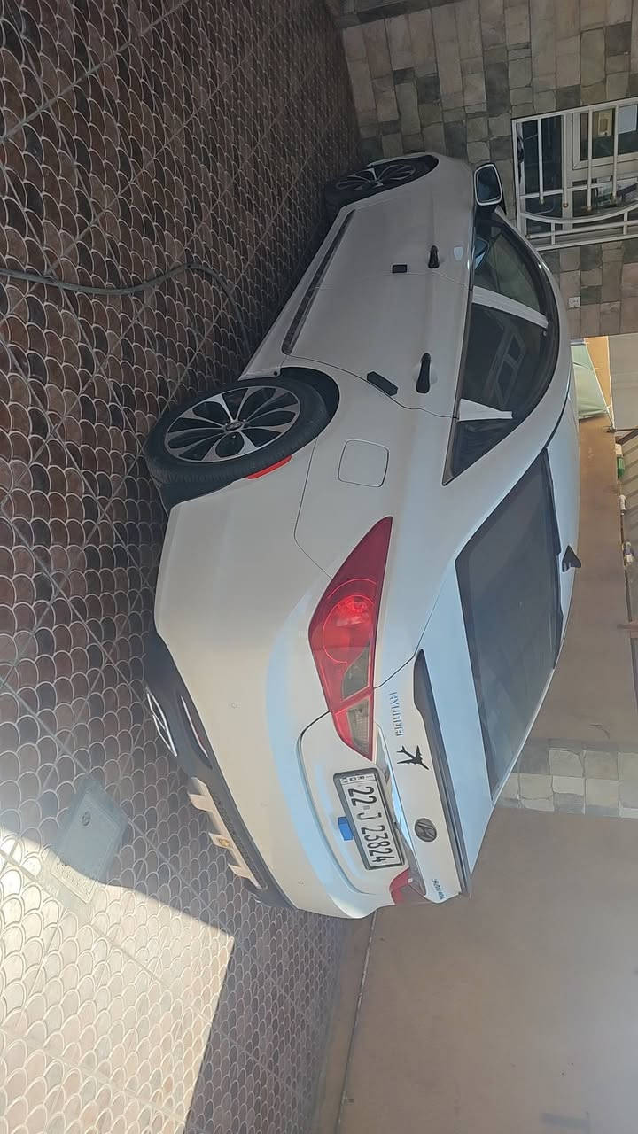سوناتا ١٣ خليجي رقم اربيل بيها جاملغ صبغ بدون دواخل مكينه ٢٤٠٠ دوش.. ١٢٠ وبيها مجال...او مراوس بكامري 2010 فما فوق
صلاح الدين 
قضاء الدور
***********
