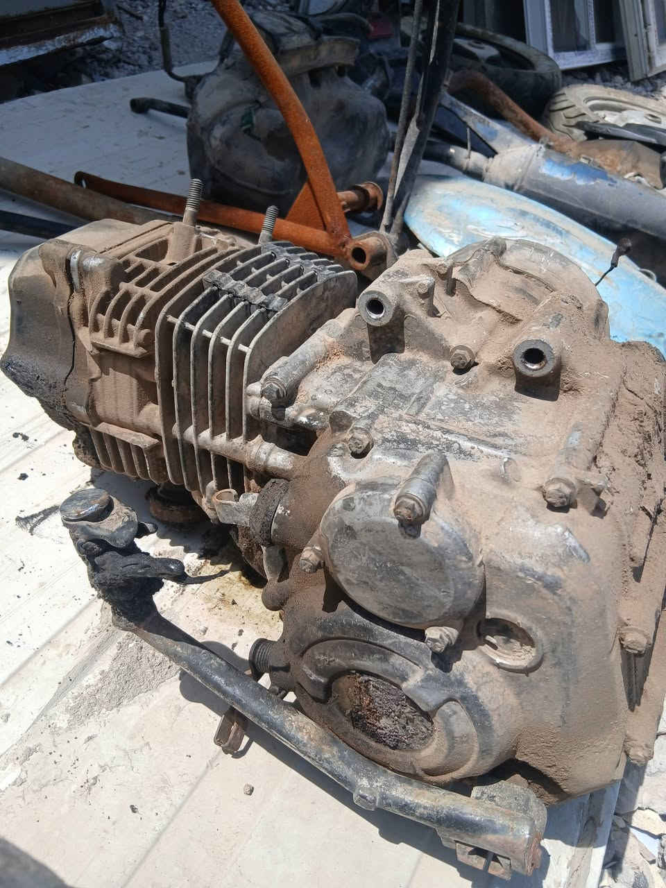 البيع اغراض ومحرك كلهن شغالات العنوان بغداد حي نصر  ***********
