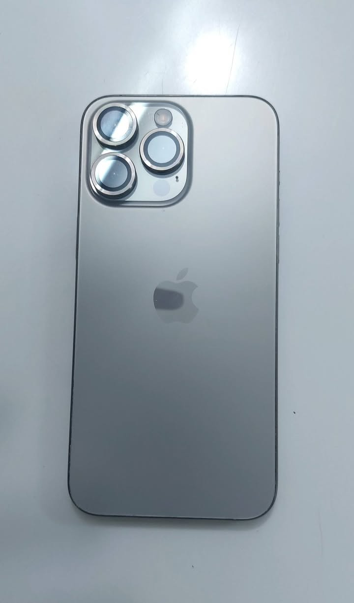 يااااارب

Apple iPhone 15 Pro Max

بطارية 85

ذاكرة 256

لون تيتانيوم 

 
( مستبدل شاشة ) قطعة اصلية تجاري

( مستبدل كامرات خلفية ) مال جهاز ثاني اصلية من ايفون 

 افحص بيدك واتأكد عند اي ابو محل تشوفه يعرف بالايفون

السعر 800 الف وبي مجال شي بسيط حك جيتك .

مكاني الفلوجة شارع الاطباء .  
---------------------------------------------------------------------

 راسلني واتساب على الرقم هذا 

***********
