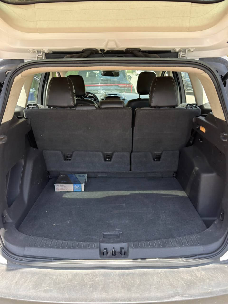 فۆرد ئەسکیپ (Ford Escape) بۆ فرۆشتن 2018 escape SE 

🚗 ئۆتۆمبێل پاک و زۆر باش پارێزراوە.
✅ موتۆر و گێربۆکس بيكيشه 
سبوخ ٣ بارجه بيژوره وه 
✅ گونجاوە بۆ بەکارهێنانی ڕۆژانە و گەشت.

📍 شوێن: هەولێر

💰 نرخ: (١٠٥ )
*********** 
تکایە تەنها خریاری جدی پەیوەندی بکات.

للبيع – فورد إسكيب (Ford Escape) ٢٠١٨ اساي 

🚘 سيارة نظيفة جداً ومحافظة عليها.
✅ المحرك والجير بحالة ممتازة.
✅ جاهزة للاستخدام ولا تحتاج إلى أي مصاريف.
✅ مناسبة للاستخدام اليومي والسفر.
٣ قطعه صبخ بدون داخل 
 
*********** أربيل, العراق
