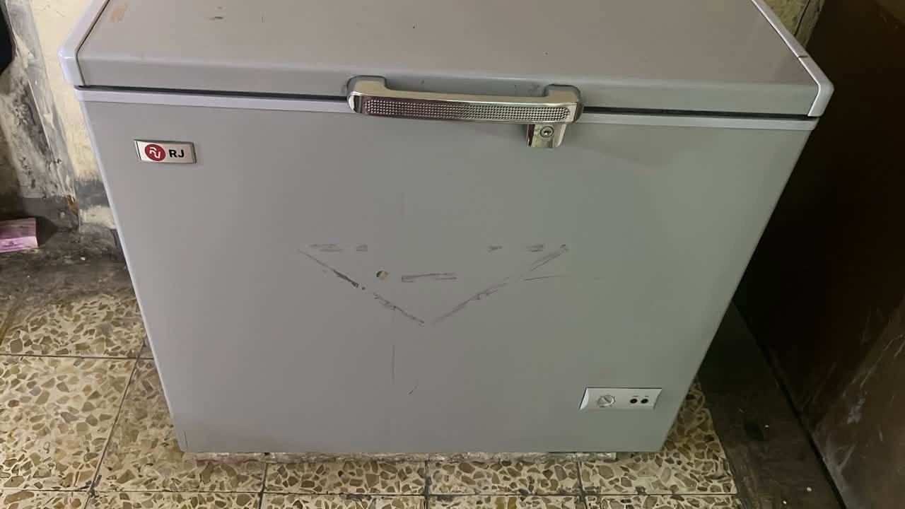 مجمدة • نضيفه • ٧ اشهر