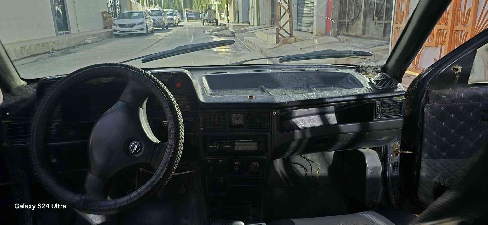 البيع مستعجل سعر 15 وبيها مجال السياره نظيفه
السلام عليكم للبيع كاديت موديل ٩١ سنوية الى ٢٧ شرط تحويل مباشر كابون ماستر بيها كير نظيف محرك بي دخان قليل السيارة نظيفة مابيها شي ستيرن بور سعرها ١٥وبيها مجال للتواص الاتصال
***********
***********

نص مكتوب في الصور:
- محتوى تم إنشاؤه باستخدام الذكاء الاصطناعي
- Galaxy S24 Ultra