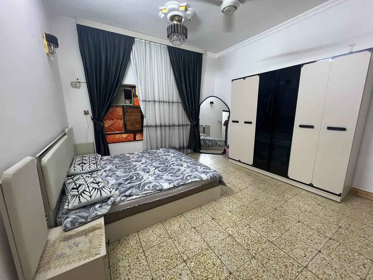 غرفه للبيع اتصال عل رقم
بغداد جزيره بغداد السياحيه 
***********
