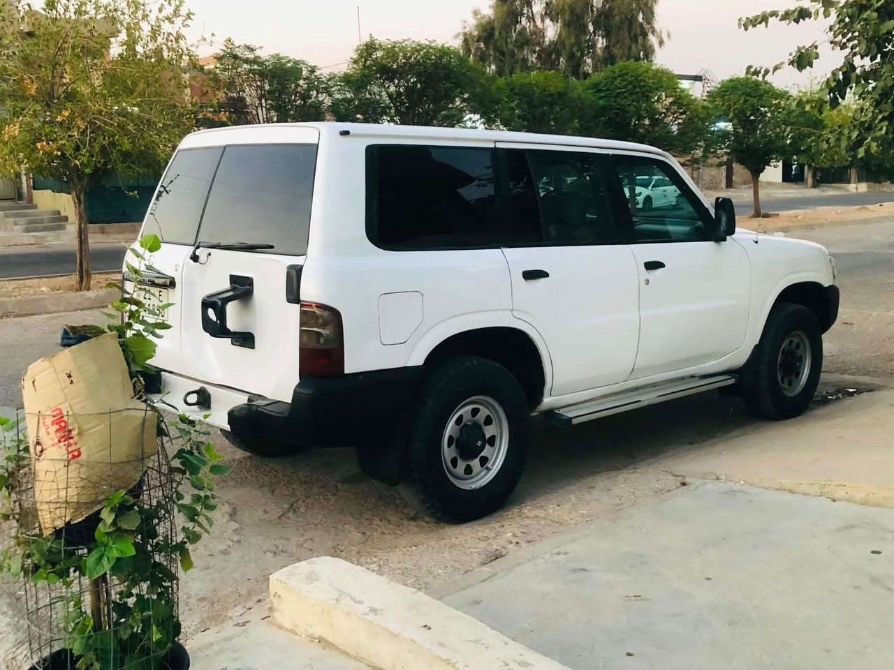 Nisan patrol 2002
نیسان پەترۆڵ سیستەمی غازي بۆبەستراوە 
مۆدیل ٢٠٠٢
گێڕو مەکینەو ئەکسل و تەبریدو دەبڵ ئەکسل و هەموو گیانی بەشەرتی لای فیتەر سەنەوی تازەیە تا ٢٠٣٠چوار پارچەی بۆیاخە بئ دەعم نمونەیە 
سعری ٧٥$
***********
*********** شمشمل, السليمانية
