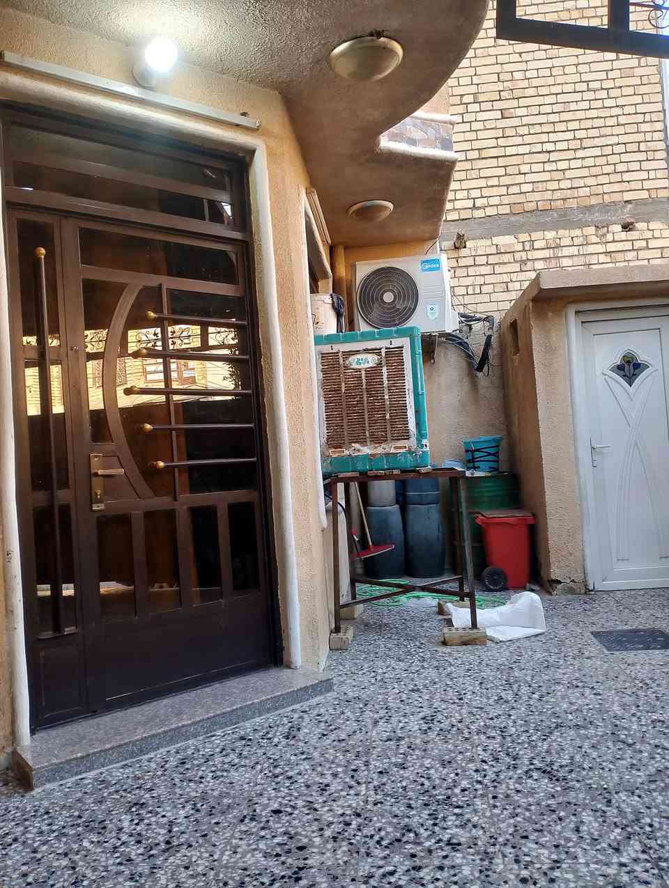 مساحه 150 نزال 20 واجهيه 7.5 حي الجهاد حمدانيه ***********
