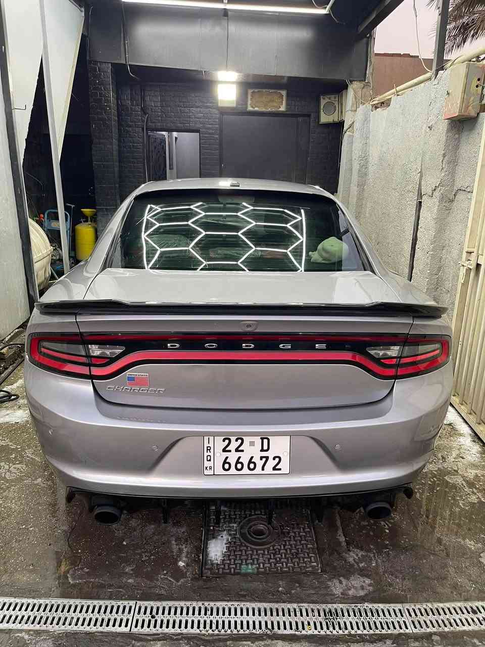 چارجر 2018 
Sxt v6 
بدون قطره صبغ عدى الدعاميات 
بنيد بلادي مبدل نفس اللون وبارد بچاملغ السايق وبارد بالباب خلفي عكس السايق صور الحادث بالمنشور گير ومكينه كفاله شركه السياره الله شاهد استخدام شخصي جاهزه  
الممشى 158 مايل 
السعر 180 وبيها مجال 
رقم اربيل ب اسمي شرط التحويل 
مكاني بغداد الكرخ ***********
