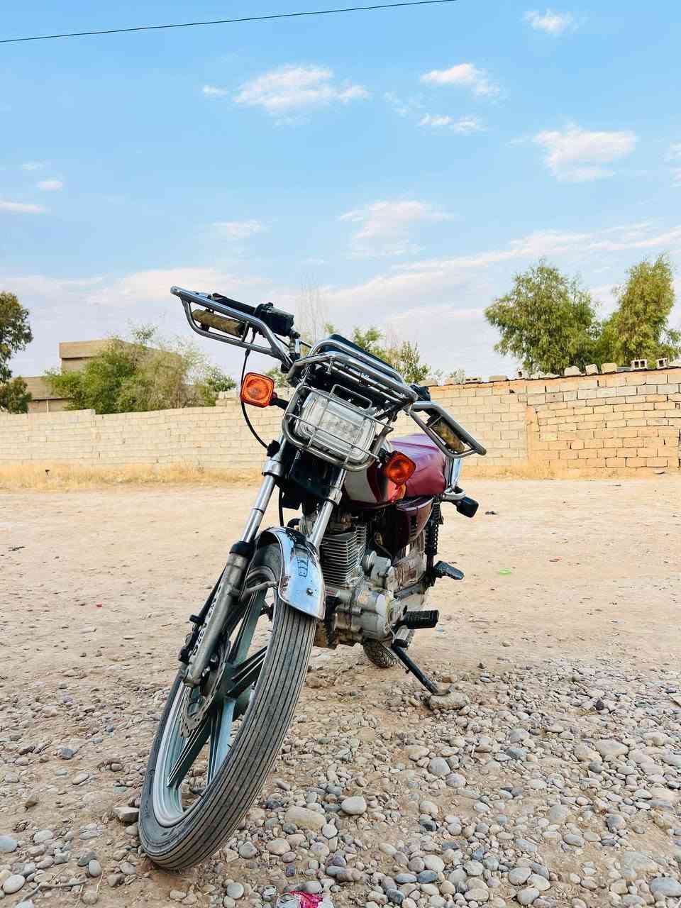 سلام عليكم موطور سيفان موديل 19وزن ثقيل محرك معمر بستم ولفات فقط كهربائيات كلها شغاله موطور بس دهن وبانزين مكينه خرسه #السعر375وبي مجال شي قليل الاستفسار اتصال ***********
