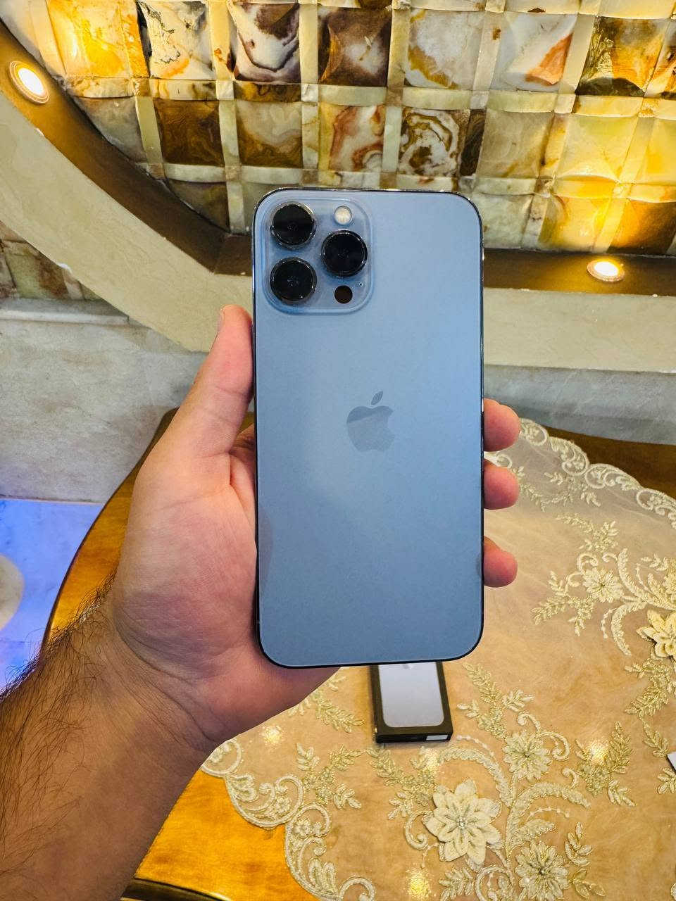 السلام عليكم للبيع ايفون 13 برو ماكس ذاكره 256 بطاريه 82 تك شريحه عربي شرق أوسط نظافه 100% كامل ملحقاته غير داخل صيانه السعر  775  المكان كربلاء طوريج 
للاستفسار الاتصال على الرقم ***********
