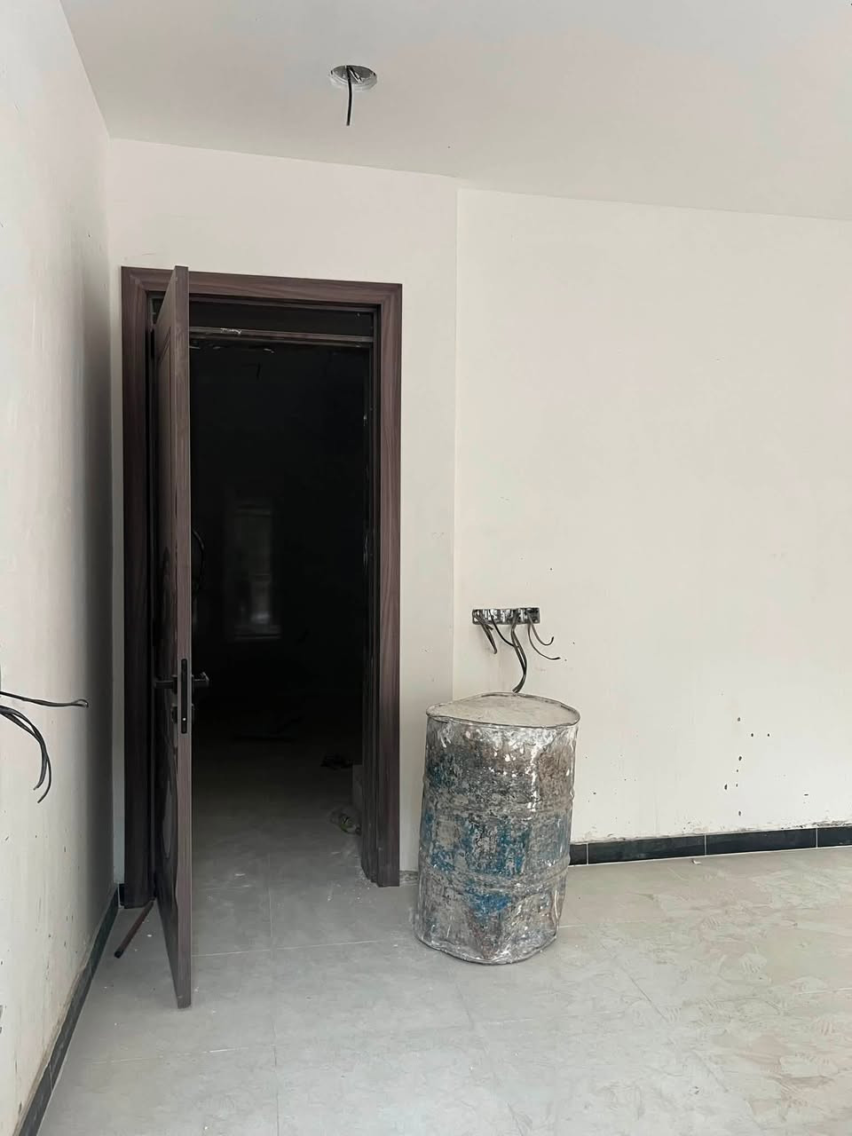 بيت للبيع مساحه 50 متر طابقين
2 غرف نوم البوعيثه مجمع السلطان الاول الفرع11.  حاليا تشطيب سبوع وتستلمه مفتاح 
***********
***********
