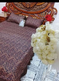 فرشه اماراتي • زوج مخاد • خياطه النرجس