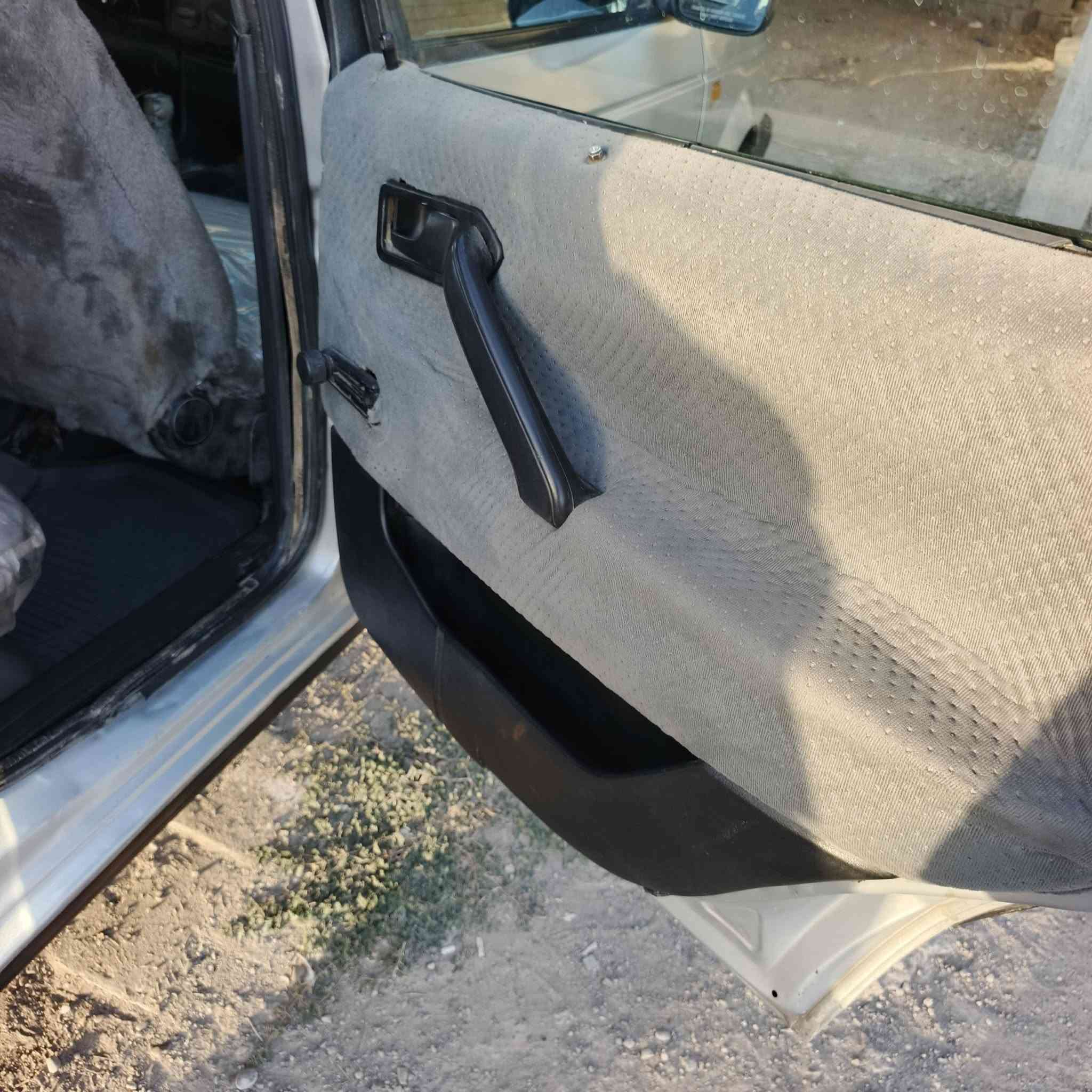 السلام وعليكم باصات موديل 92كير محرك شرط تخم تير جديد كهربائية كله شغال رقم كركوك مشروع وطني 28بسمي تريد وكاله اتريد تحويل السعرا31وبي مجال العنوان كركوك ***********
