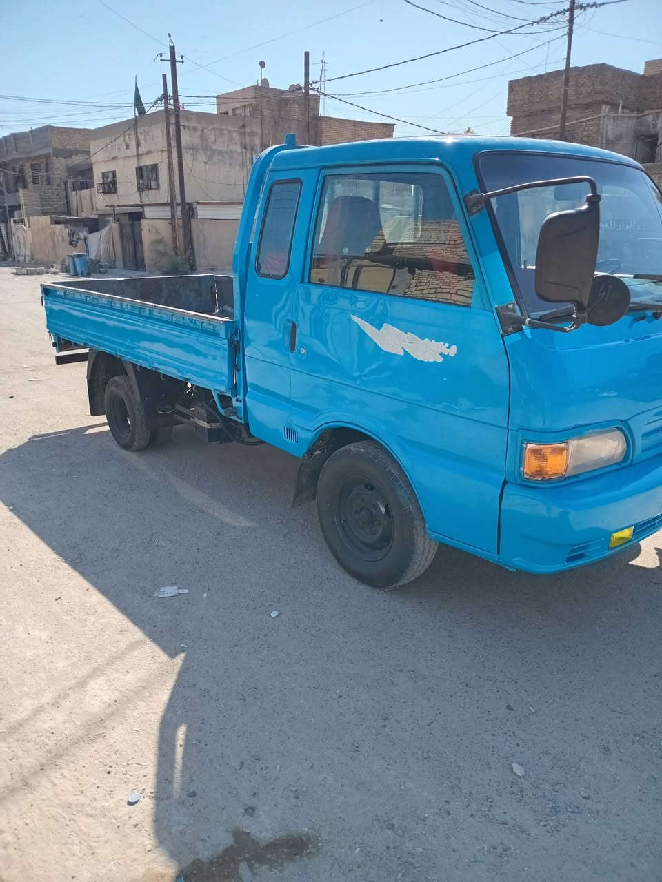 سلام عليكم كيا للبيع موديل 95 رقمها بغداد مكانها بغداد سعر  ٥٥   ***********
