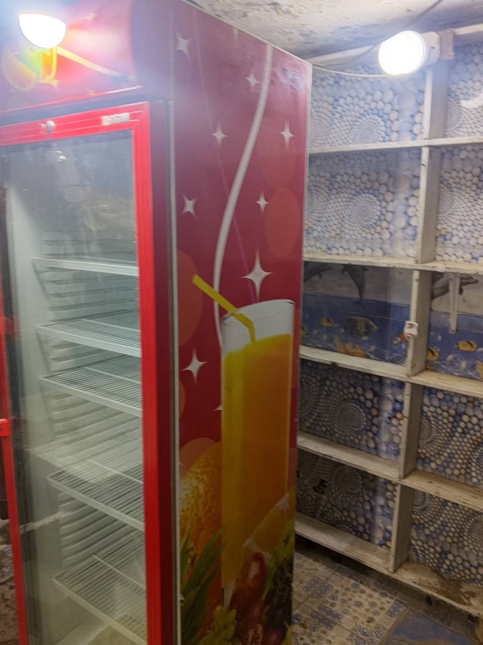 السلام عليكم براد عصاير ومشروبات غازيه للبيع تركي اصلي شرط الفحص وكامل تجي تفحص وتشوف بعينك مكان حله نادر سعر 250 الف وبي مجال بسيط استفسار على الخاص او ***********
