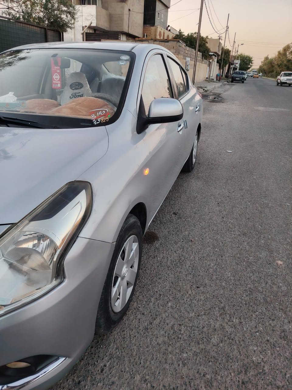 سلام عليكم نيسان للبيع بليته زركه الموديل 2016 بدون ضرر لكن وجود بعض الاماكن البسيطه تعديل  بارد شرط التحويل  الاتصال على*********** مكلف بنشر السعر اتصل ودلل كركوك, العراق

