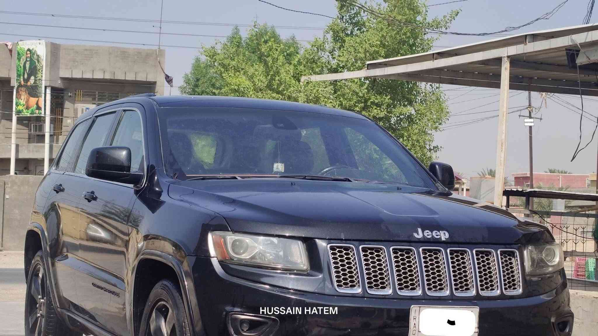 السلام عليكم ورحمة الله وبركاته 
جيب موديل 15 بلاك توب امريكي 
حادث فقط بنيد مبدل وبيها صبغ باب السائق مسافه شبرين مربع
مواصفات 
تشغيل عن بعد 
فتحه سقف 
صندوق كهرباء 
ويل 20 
كشنات جلد ومخمل 
شاشه كبيرة وعداد سرعة Srt
كير 8 نمر طيارة 
محرك 3600 المرغوب 
محرك كير بحاله جيدة بدون فتح 
تدفئة ستيرن وهيترات بالمري
السيارة حالتها من داخل والخارج بحالة جيدة بدون شخوط ورصعات هواي 
سيارة مال بيت بيها نواقص بسيطه وهذا ينزل من سعر 
السعر 195 وبيها مجال بسيط مكاني بغداد راشدية *********** متوفر واتساب فقط راسلني او تخابرني بيك خير وادلل
تعجبك السياره اخليك ع راسي متعجبك اذكرلك كلمة طيبه والسوك كلشي بي تحياتي ❤️

نص مكتوب في الصور:
- HUSSAIN HATEM