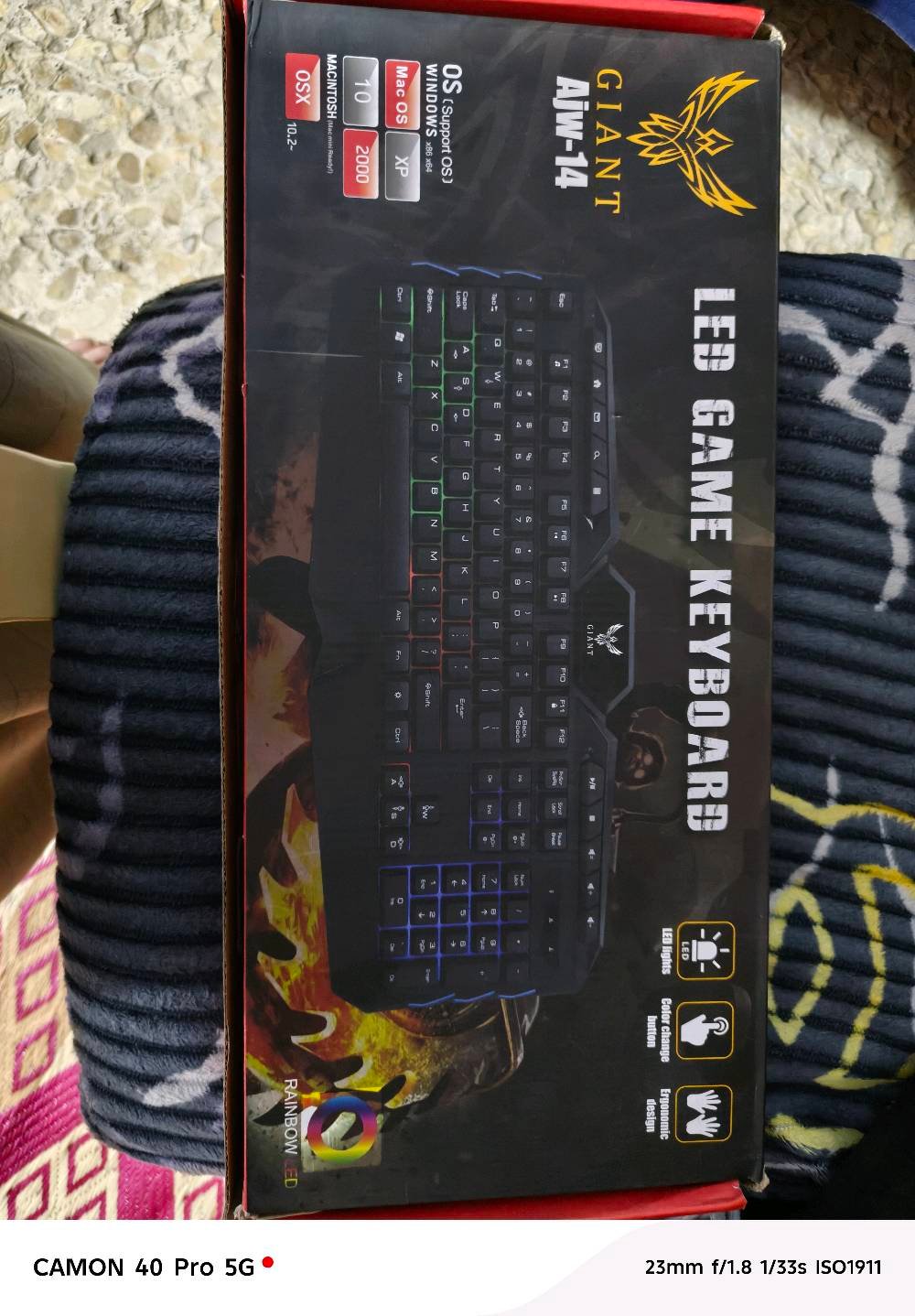 السلام عليكم PC GAMING للالعاب المتوسطه والقويه على اعدادات منخفضه 
‏مواصفات ال PC:
‏CPU : I5 3570
‏RAM : 8 DDR3
‏GPU : GTX 1050 TI 4GB MSI
‏PSU : 600W
‏STORAGE : SSD 120GB Lexar + SSD 240GB Kingston + HDD 500GB + HDD 230
‏يعني اربع هاردات 2 SSD و 2 HDD
‏
‏الملحقات:
‏شاشة LG حجم 19 75Hz
‏ماوس كيمنك RGB
‏ماوس باد Battelfeild
‏وكيبورد كيمنك RGB
‏UPS 850 Tiger بحاله ممتازه استخدام بسيط
‏السعر 375 وبي مجال حك الجيه للتواصل ***********
‏الاستفسار عن باقي التفاصيل واتساب على الرقم اذا تريد اصورلك الالعاب واداء الجهاز
‏والي ما يعرف الاسعار لا يجي يعلق ويقطع ارزاق العالم 
‏ابحث على اسعار القطع وتعال سولف 
‏ملاحظه / ما عـــنـــدي توصــــيــــل