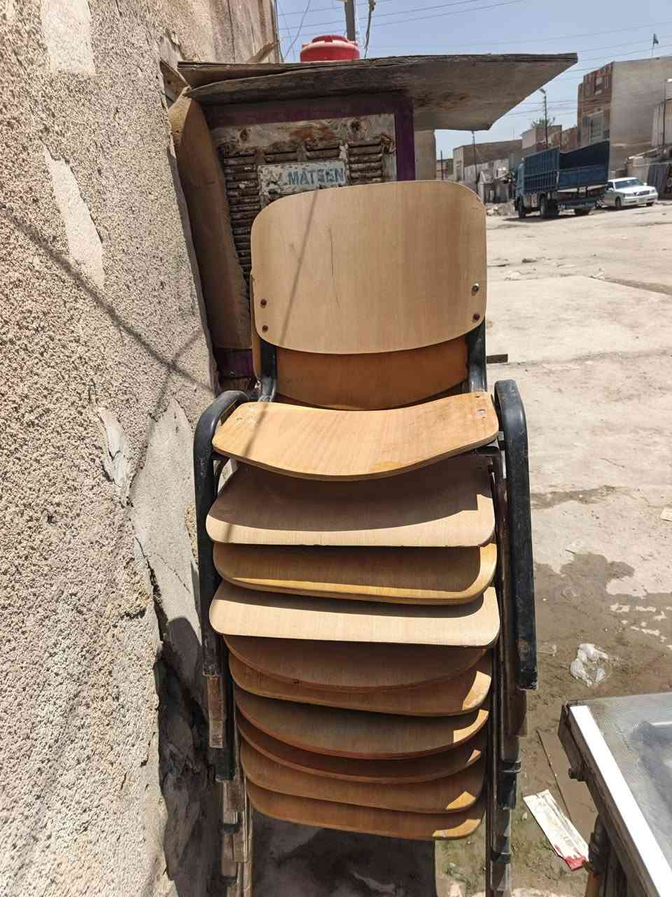السلام عليكم بنكات جدد للبيع ما مستعملات شرط نحاس الاصلي سعر السابق 65 سعر الحالي التك ب 30 عندي سبع قطع جدد هذا رقم تلفون لا حد يجي خاص غير متواجد على الفيس المكان حله ثوره*********** زائدا عشر كراسي الزوج ب 15 قفل
