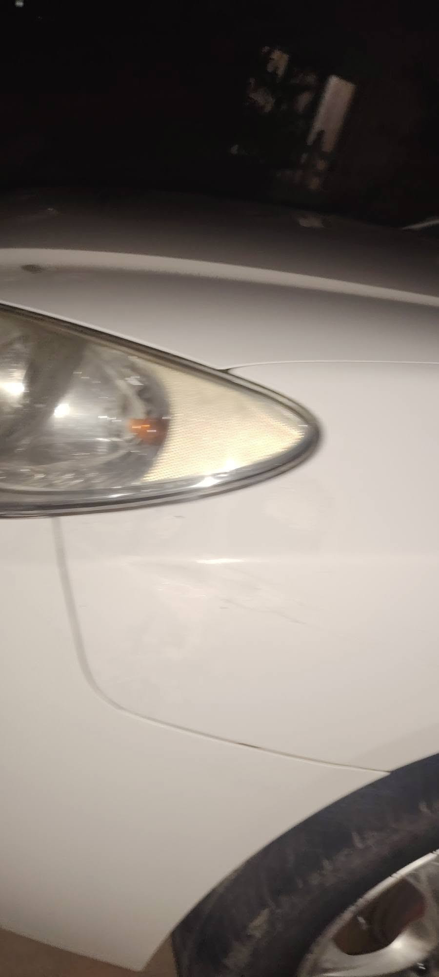 للبيع سيارة النتترا ELANTRA
موديل 2009

رقم كركوك جديد بسمي 

بدون ضرر فقط مكان واحد بارد 

محرك گير شرط

صدر جديد 
تواير اربعة جدد 

مدوشمة ارضية وكشانة 

السعر 110 وبهية مجال 

المكان الحويجة قرية تل علي 

الاستفسار الإتصال ع الرقم ***********

