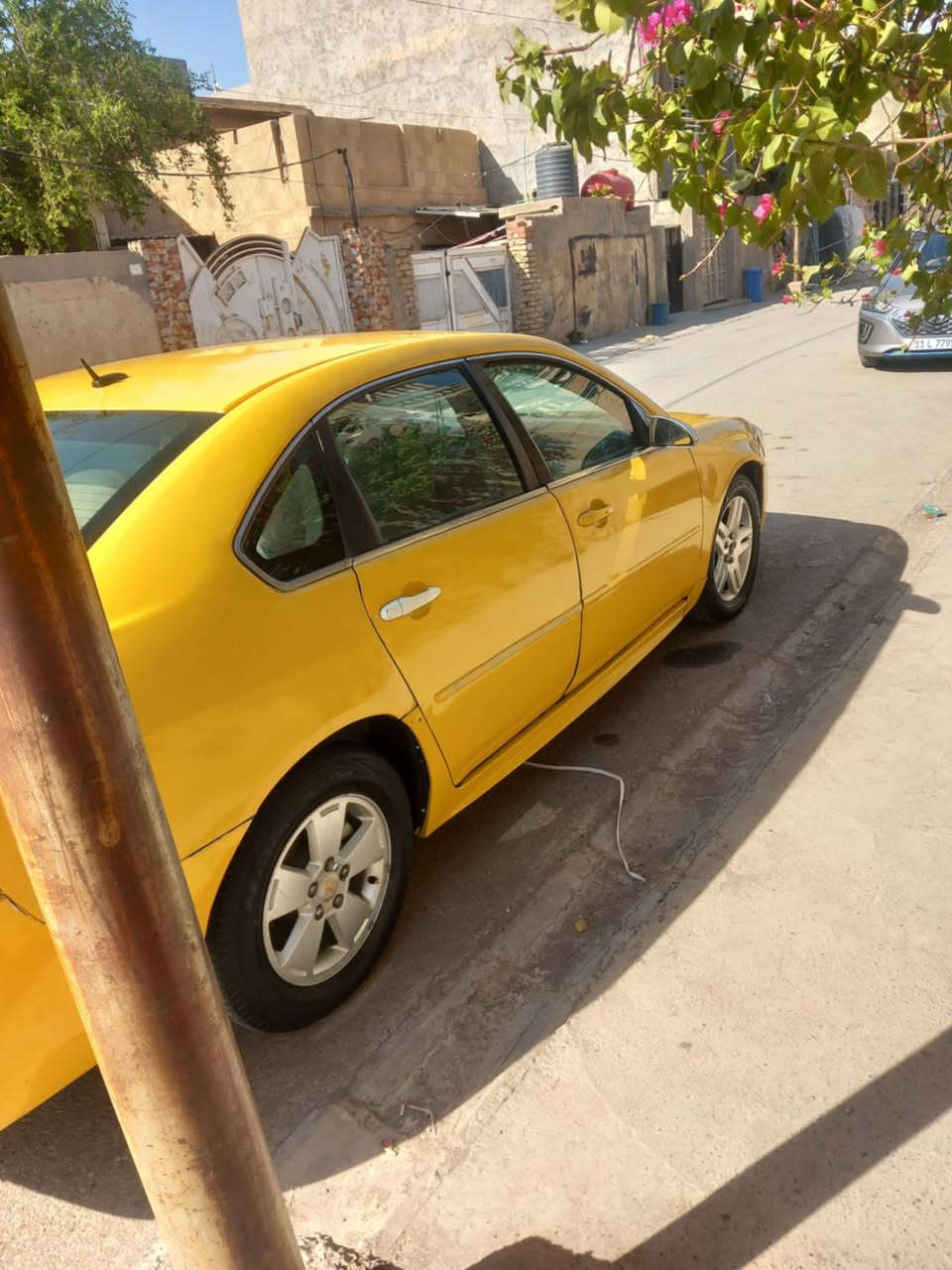 سلام عليكم امبالا موديل 2011 داخل لونين تبريد تدفه حداديه مكينه كله إب شرط السياره خيرمن الله مكينه 3500  
سياره حلوه ضرر جاملغ خلفي فقط  
السعر 60 بيها مجال  بيع نقد فقط 
مكان سياره ديالى بعقوبة الجديدة 
الاتصال ***********غير متواجد ع فيس
