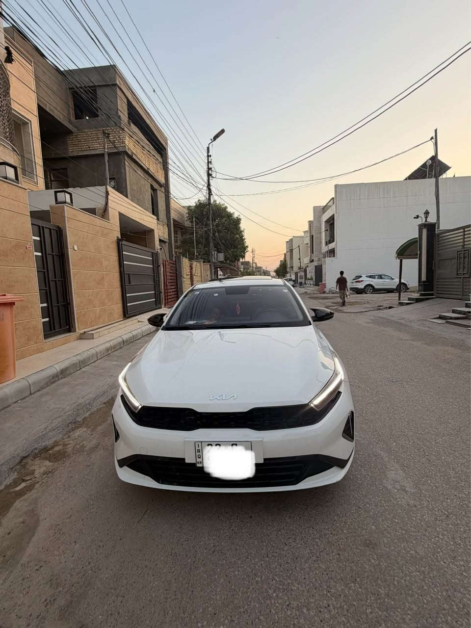 السلام عليكم
كيا سيراتو k3 خليجي
مديل 22
ماشيه 59 الف كيلو
رقم اربيل تحويل مباشر شرط
المواصفات فول
فتحه شقف 
بصمه ابواب
تحكم جهتين
بصمه تشغيل 
لد امامي خلفي
اشاره بالمري 
قطعتين تبريد
مكينه دوش 1600 دبل نوزل
ويلكب اكروم17 مع تخم تاير 
سياره بيه صبغ قطعين ونص تقريبا  ولباقي مكفول من صبغ السونار مرفق مع الصور
مكينه كير مكفولات بدون فتح
السعر 117 وبيه مجال بسيط
مكاني بابل *********** حلة, بابل

