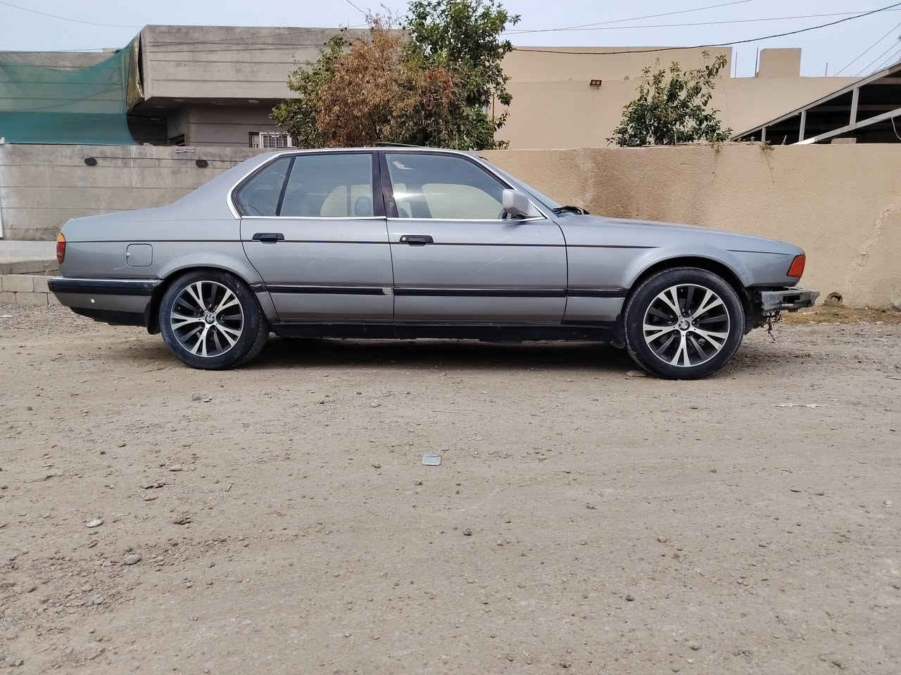 بي ام دبليو • موديل ١٩٨٨ • المحمودية