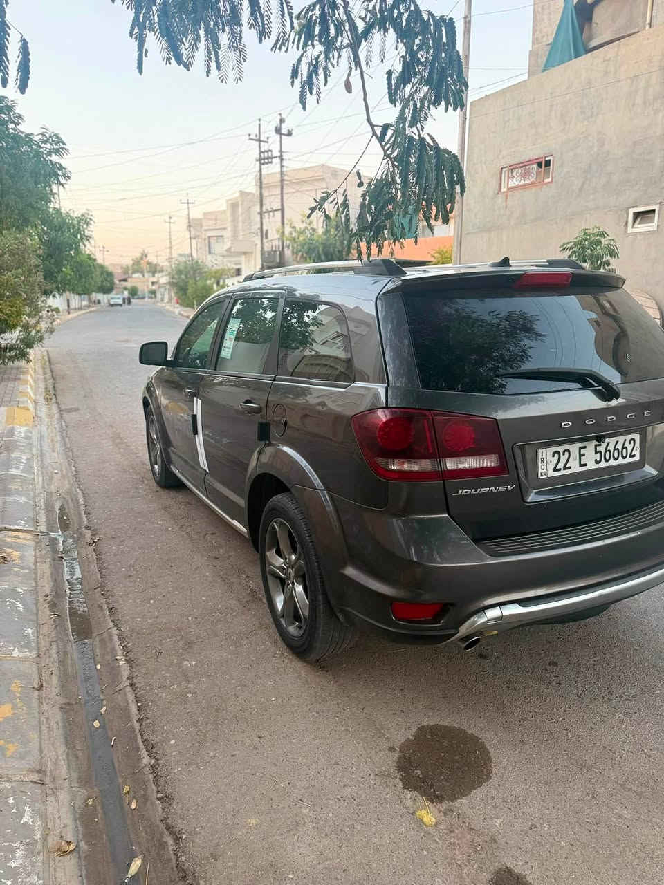 سلام عليكم   دوج جورني  كروز رود .. موديل 2018 

حادث.. جاملغ  السكن  و  بونيد 
محرك بشرط سته سلندر 3,6 ..تبريد ثلاث مقاعد 7 راكب
كشن جلد شاشة كبير كامره ..
 سنوية و رقم جديد 
ر.م ***********  
سعر 133 وبي مجال بسيط

