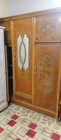 كاونتر • خشب صاج • نظيف جدا