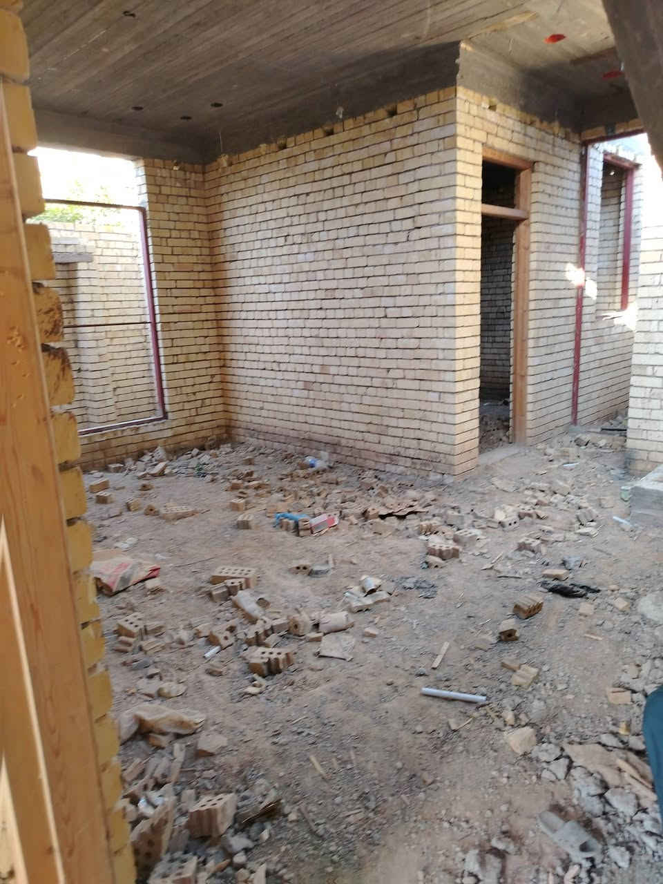 هيكل طابو صرف 140م بناء درجه اولى طابوق سقف كونكريت حي الفرات قريب حي الربيع شارع ٢٠م مجاري تبليط مولد سحب سعر ٧٠ مقدمه ٤٠ والباقي قسط حسب الاتفاق *********** او نقد ٦٠ بيه مجال

نص مكتوب في الصور:
- ٥:٣٦
- ١٩ تموز، ٢٠٢٦
- ٥:٣٥ م
- 00:06
- 00:00
- المزيد
- حذف
- تعديل
- المفضلة
- مشاركة