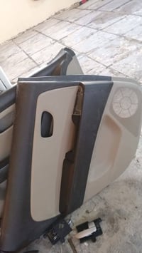 قطع غيار • بدون وصف • رقم هاتف