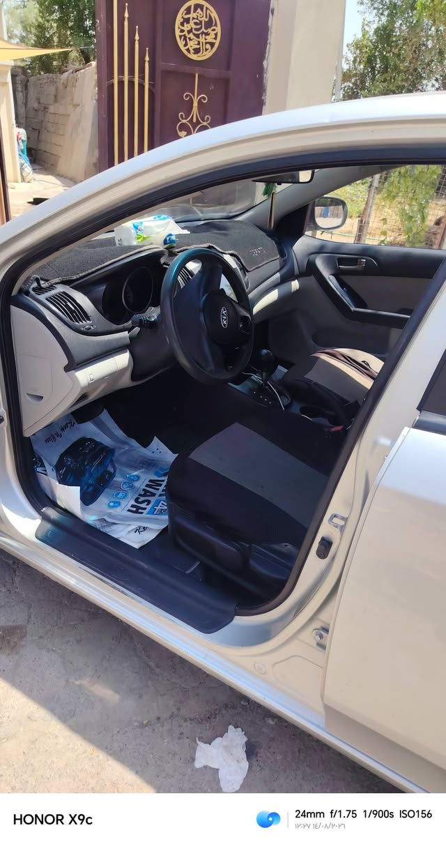 سيراتو موديل 9 البيع 85  خليجي بلاديه تبريد كهربائيات كلها شغاله ما بيها نقص باسمي رقم مميز ***********
