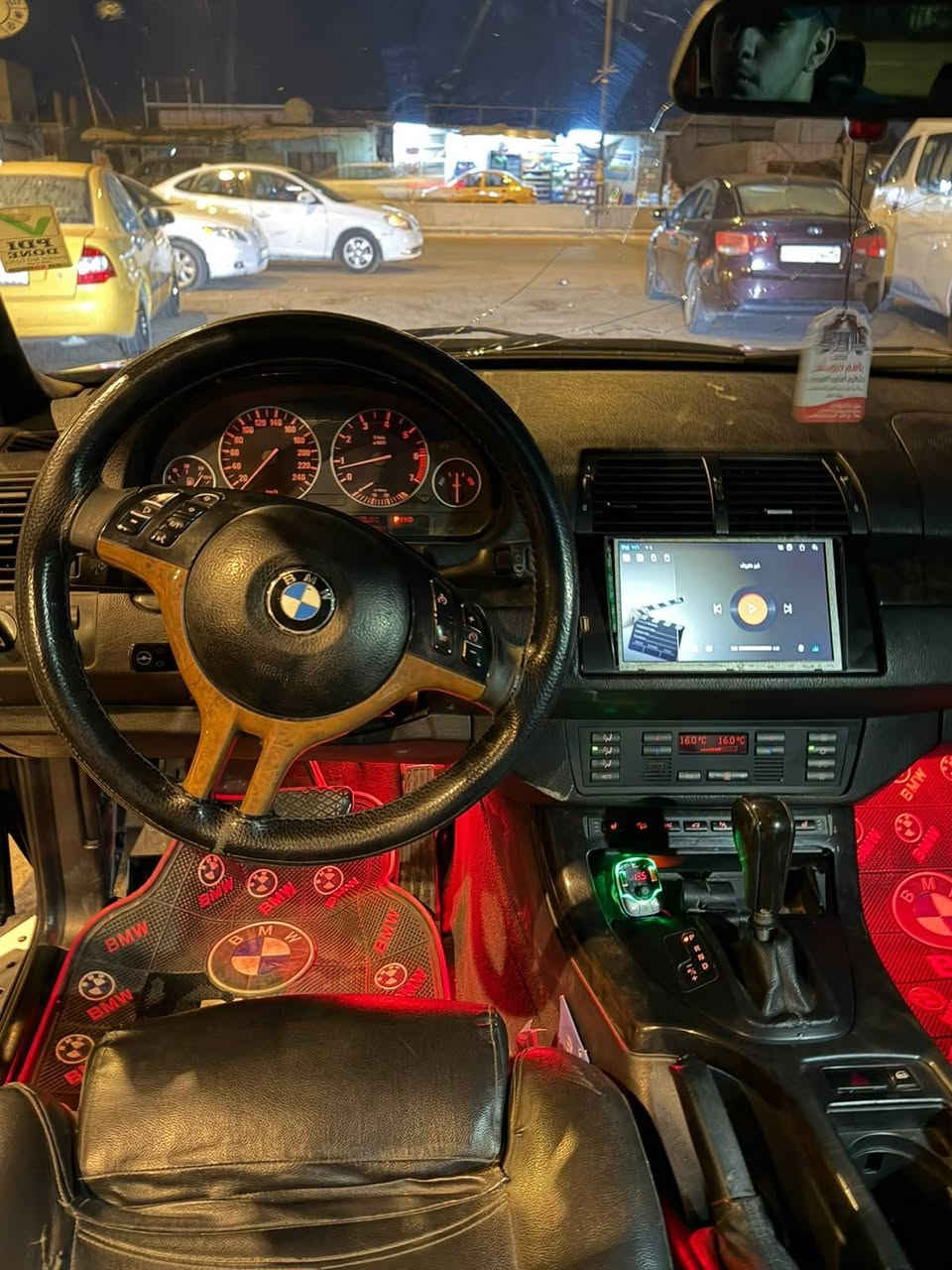 X5 بيئم موديل ٢٠٠٥ 
أعلى مواصفات مكفولة من حادث او صيغ او تبديل محرك كير تبريد كهربائيات كلها شغالة وجاهزة ومضمونة محرك ٦سلندر مسكر فانوس دوشمة جلد تحكمات ستيرن وكشنات بنروما لدات حساسات السعر ٨٠$ العنوان بغداد الجزيرة السياحية الهاتف *********** رقم شمالي الجديد
