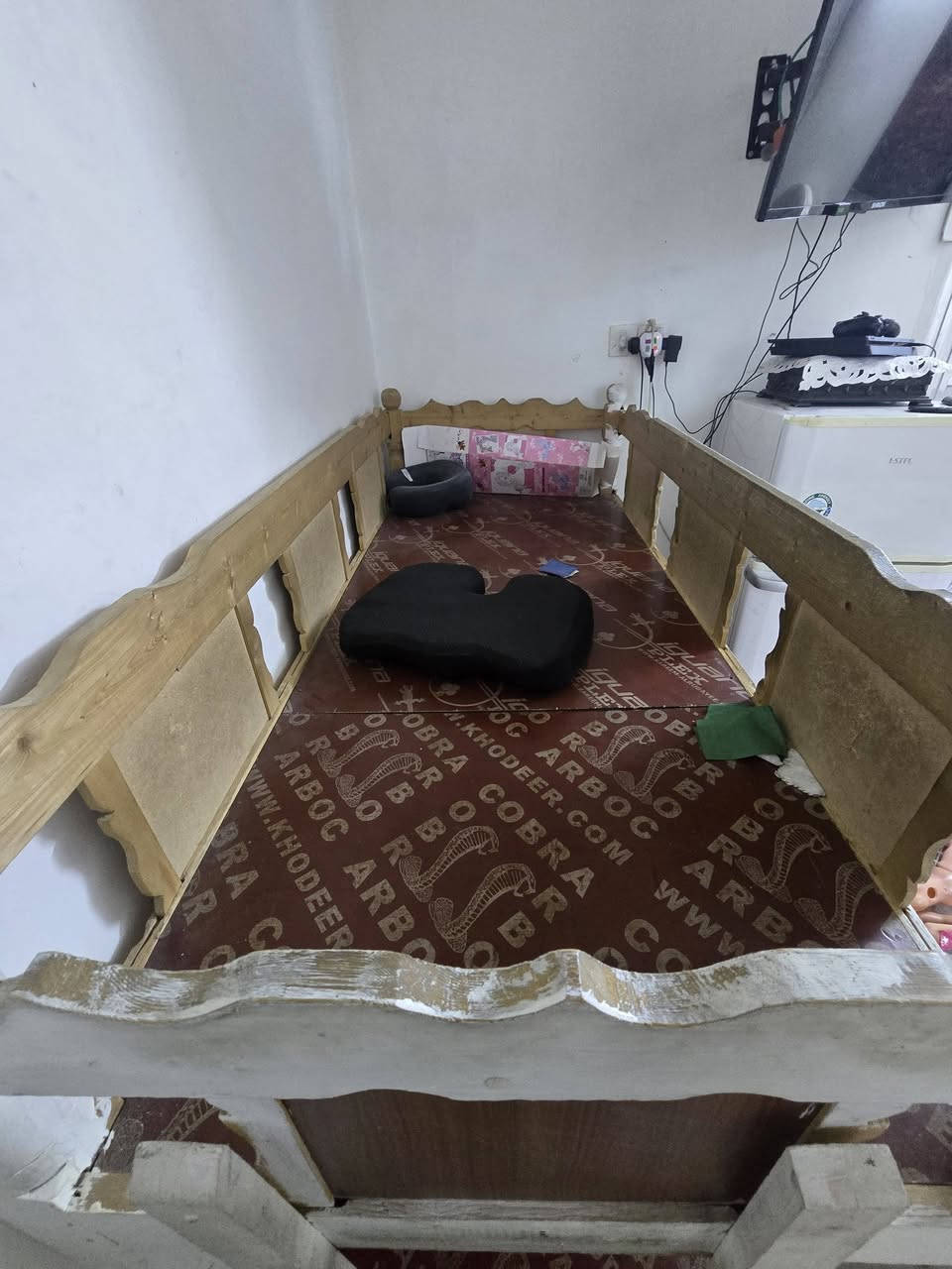 جربايه • طابقين • خشب