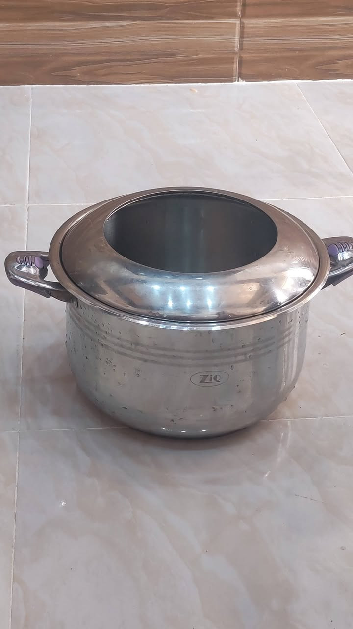 دست حجم الكبير نظيف بس ناقصها جاما للبيع ب 12 وبي مجال تواصل واتساب ***********

