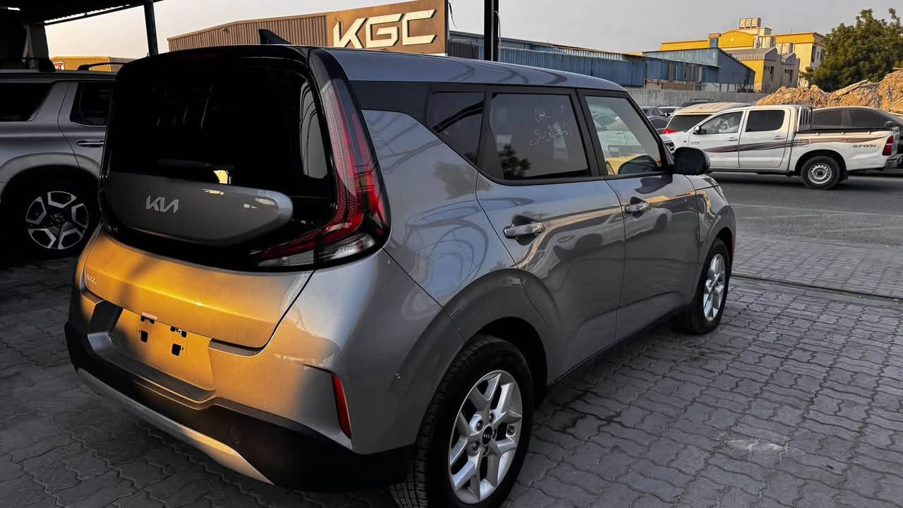 الجديد والنضيف 2024 صول LX نص فول
السلام عليكم للبيع صول 2024 وارد امريكي حادث جاملغ تبديل 

موضح بصوره سياره لا شواصي ولا لغد كلش جديده ولا بجم

سبوع وتدخل بغداد بسم لمشتري 

سعر 125 وبيه مجال واصل بغداد مع الكمرك لباب بيتك

الاتصال *********** حسين 

عنوان بغداد الزعفرانيه
