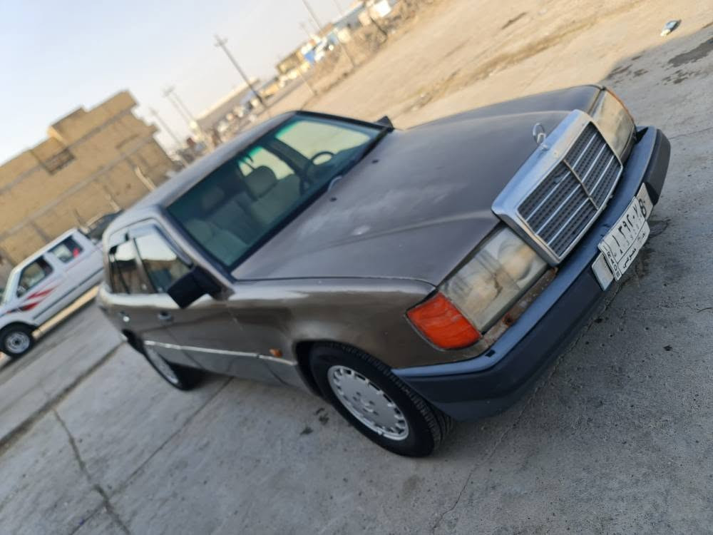 مرسيدس دب موديل 88  كير اومكينه 2 اونص لاصوت ولا تبخير  شرط ترايك 240 تخم تاير جديد حداديه 100% قواعد الدبل بلاد لاخياس ولا تصليح  مغلفه كلهه جلد غرفه جديده  تخم ابطاين جدد زلغ مابيهن شرط  تخم سماعت 4 مسجل لمس  السياره جاهزه للخير بس تبريد نقص  ماعرف شبي  رقم بغداد الماني سنويه صاقطه صارلهه 3 اشهر بسمي تحويل مباشر مشروع وطني   السعر 35 اوبيهه مجال قليل شراي يتصل ***********  مكاني ناصريه سوق الشيوخ الشطره, ذي قار
